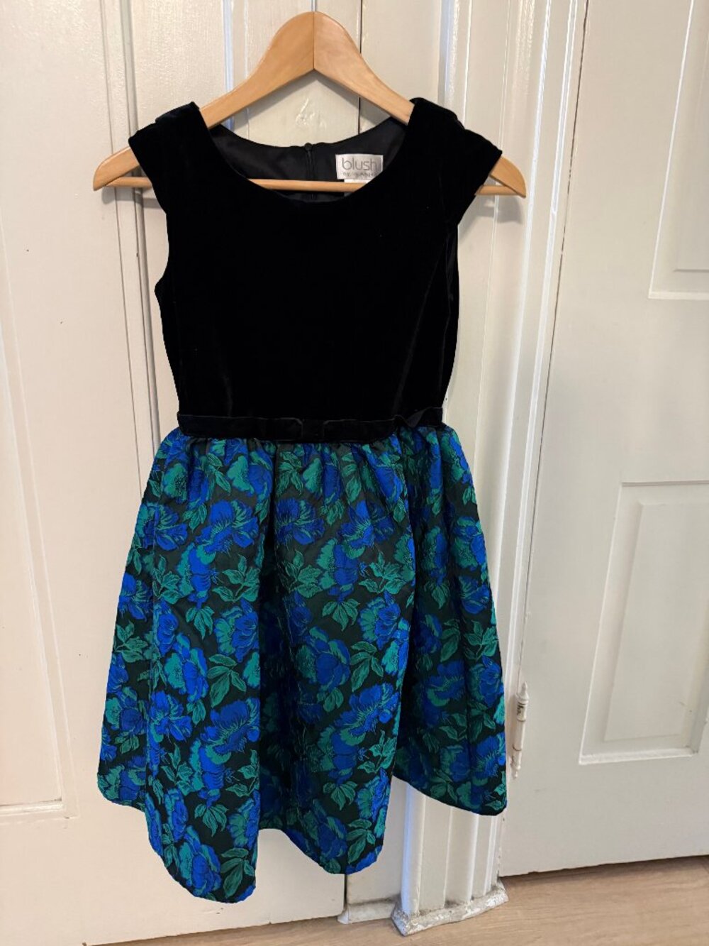 Blush by Us Angels velvet top dress size 16 Teens